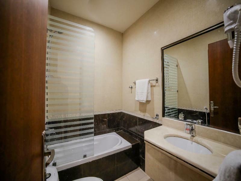 Night Inn Hotel Khobar Extérieur photo